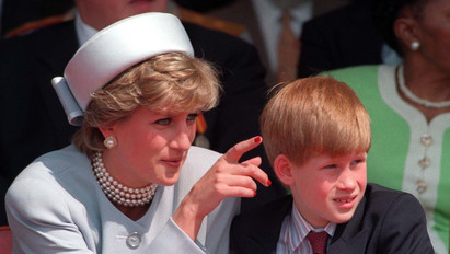 „Egyetlen gyerektől sem szabadna ezt elvárni” – Diana halála utáni szörnyű kínokról vallott Harry herceg