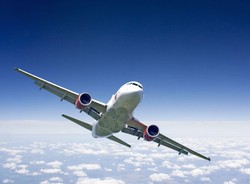 Ryanair chce, by podróżni szybciej wsiadali i wysiadali