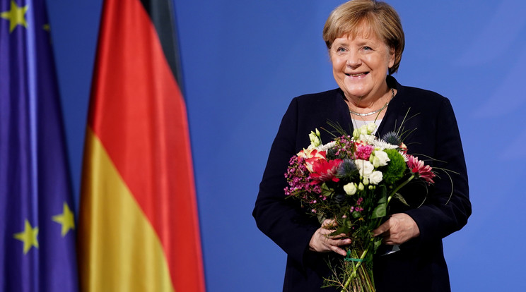 Magasrangú politikusként látnák újra Angela Merkelt. / Fotó: MTI/EPA/Clemens Bilan