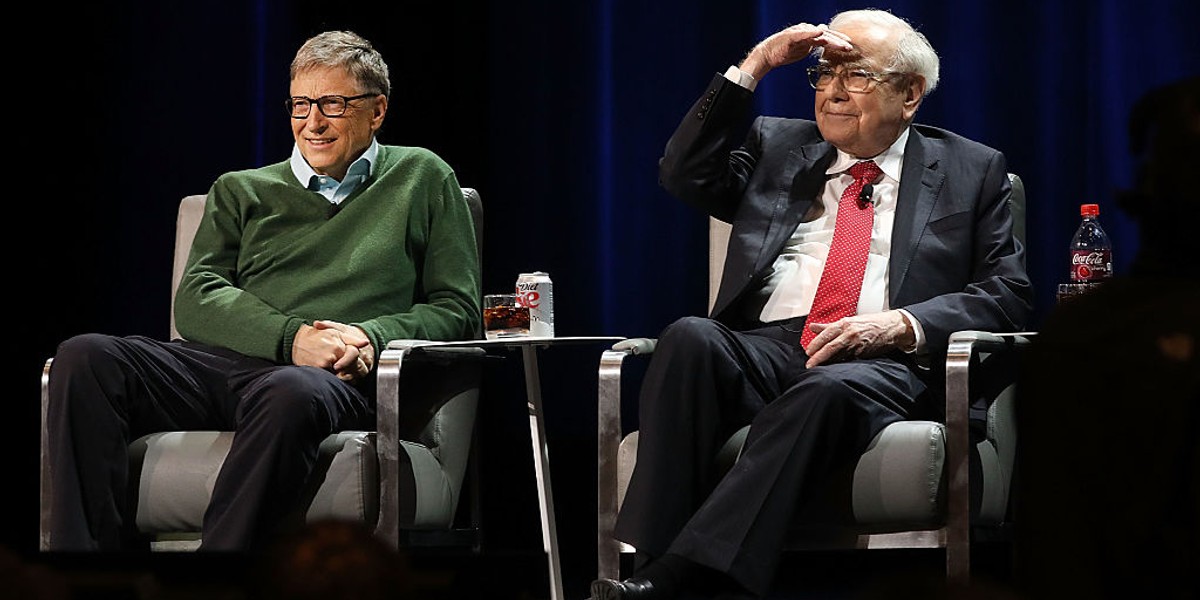 Warren Buffet i Bill Gates uwielbiają czytać. Gates książki, Buffet także raporty spółek i codzienną prasę. Większość znanych ludzi biznesu poświęca sporo czasu na poszerzanie wiedzy i... myślenie 