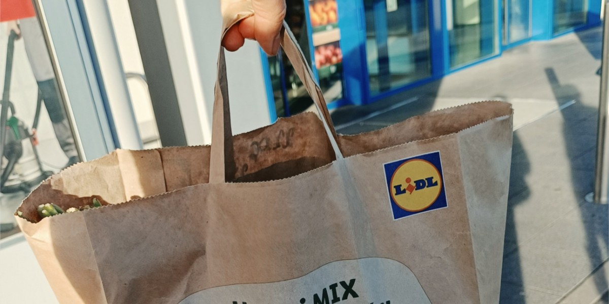 Lidl rzucił specjalne torby. Upolowałam za 8 zł. Oto zawartość