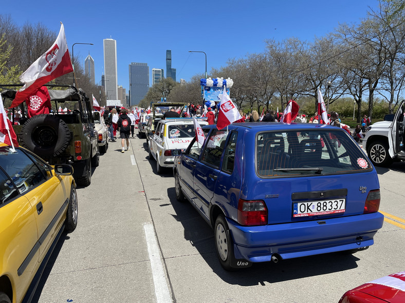 Auta PRL w Chicago na paradzie