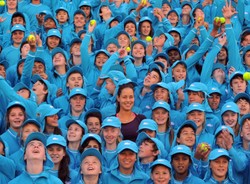 Dzieci do podawania piłek opanowały parlament