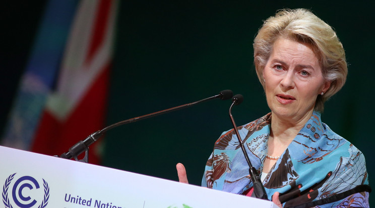 Ursula von der Leyen a kora esti sajtótájékoztatóján kijelentette: Oroszország idézte elő a válságot, egyedül Moszkva felelős a helyzet jelenlegi elmérgesedéséért / Fotó: MTI/EPA/Robert Perry