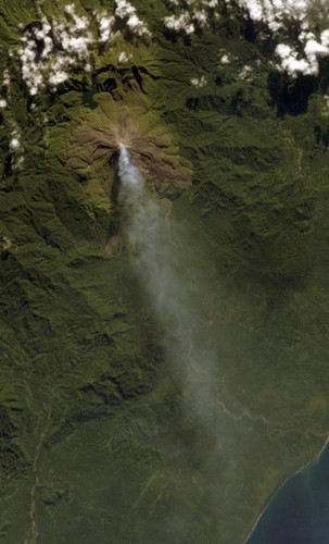 Papua-Nowa Gwinea. Erupcja wulkanu na wyspie Bouganville