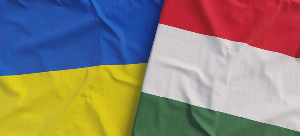 Flagi Węgier i Ukrainy