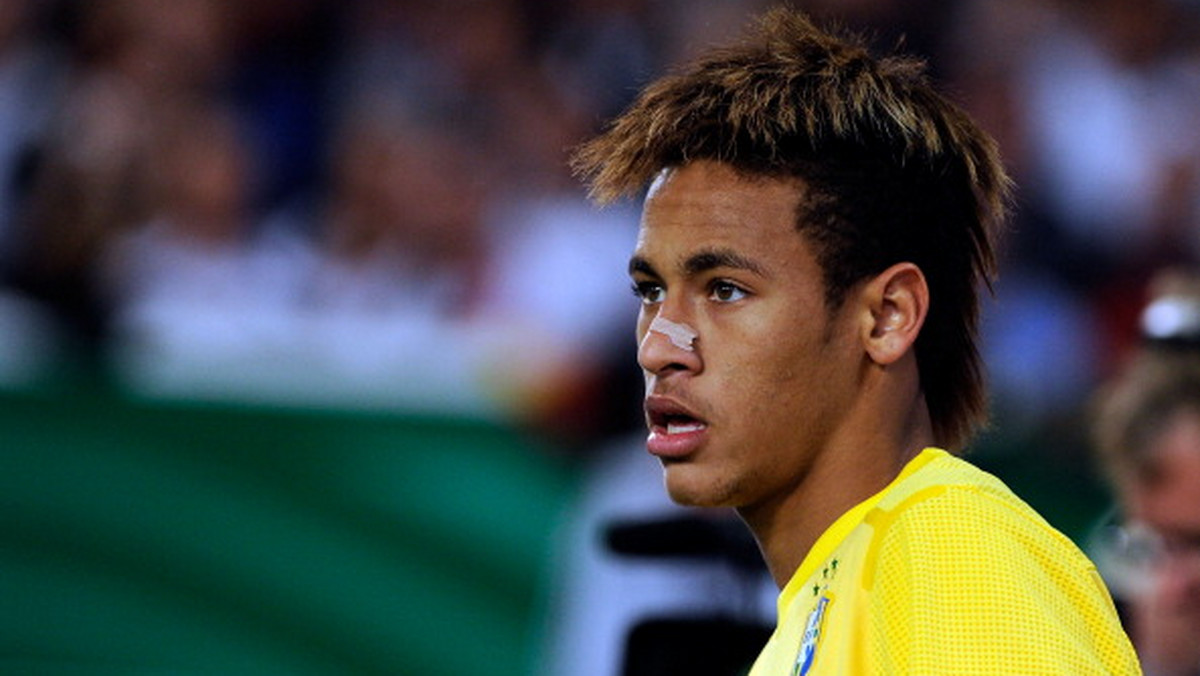 Neymar, gwiazdor reprezentacji Brazylii, dołączył ostatnio do swojej drużyny, która ostro trenuje przed turniejem olimpijskim.