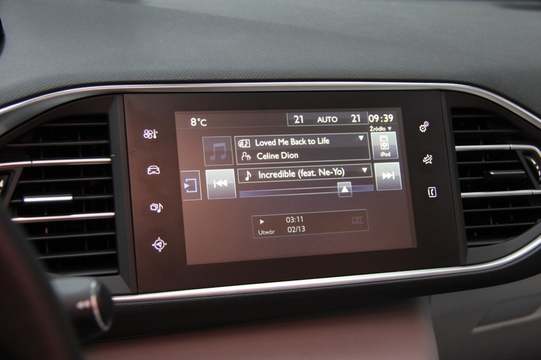 6 głośników w Peugeocie 308