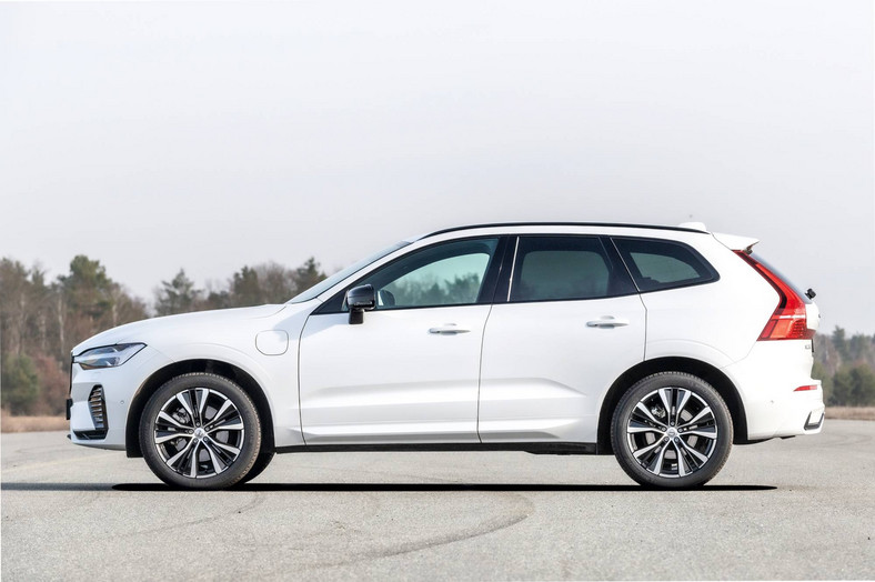 Mercedes GLC kontra Volvo XC60. Dużo mocy i stylu, który hybrydowy SUV ...