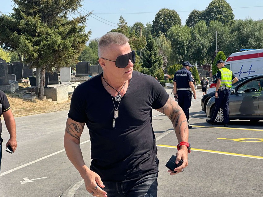 Poznati došli da poslednji put pozdrave Boru Đorđevića