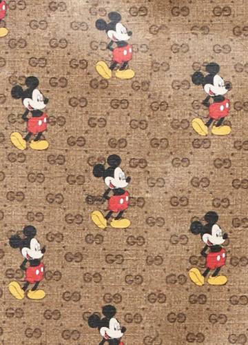 Disney x Gucci: Mickey egér most luxusruhákon cukiskodik
