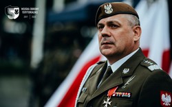 Operacja 'Szpej' nabiera tempa. Gen. Kukuła zapowiada dronizację i walkę elektroniczną