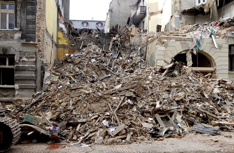 Zamiast kamienicy, góra gruzów. Tyle zostało po wybuchu gazu