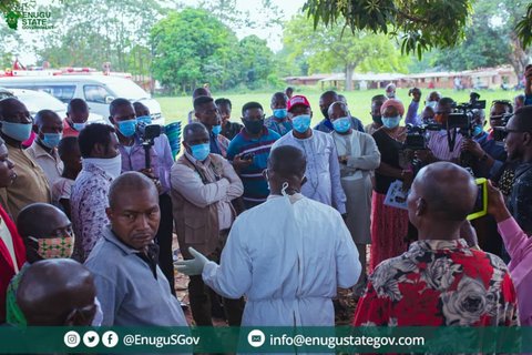 Enugu State government has commenced the mass vaccination and fumigation of the communities in Ette and Umuopu in Igbo-Eze North Local Government Area of the state, affected by Yellow Fever. [Twitter/@EnuguSGov]