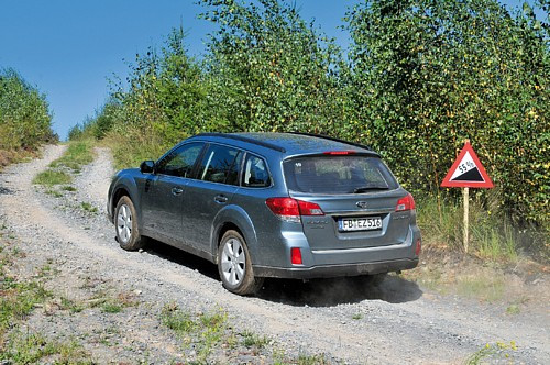Subaru Legacy Outback - Kombi z ambicjami