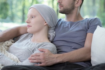 Itt a magyarázat, hogy miért egyre gyakoribb a rákos megbetegedés a fiatalabbaknál