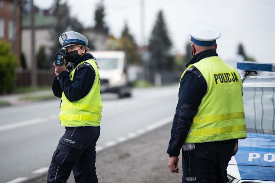 Patrol drogówki Kontrola radarowa Policja