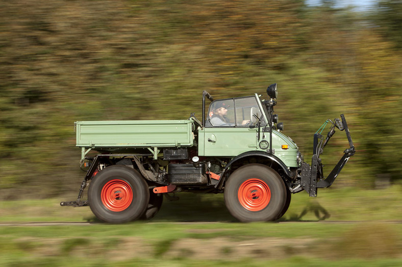 Unimog 406 - klasyk na ciężkie warunki