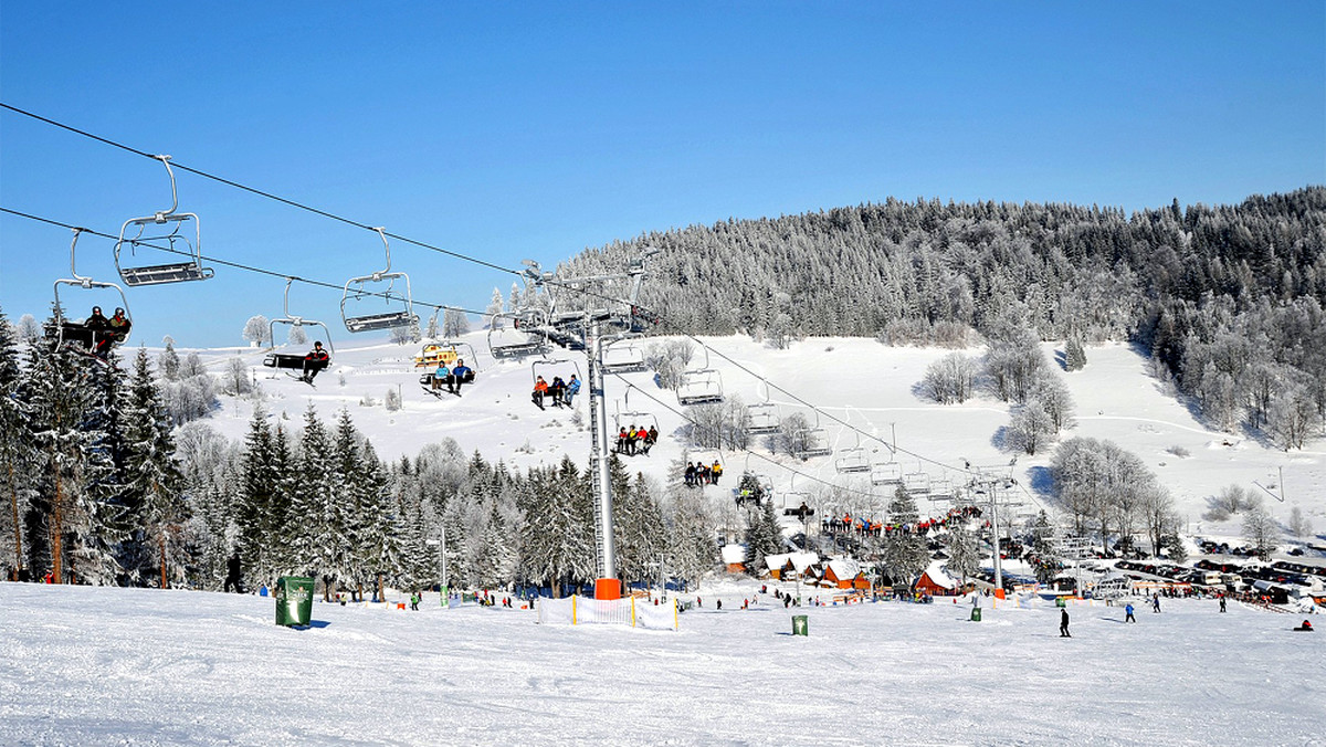 W woj. dolnośląskim warunki narciarskie ciągle są dobre i pojeździć można w większości ośrodków wypoczynkowych.