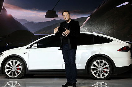 Elon Musk: w ciągu 10 miesięcy Tesli skończą się pieniądze