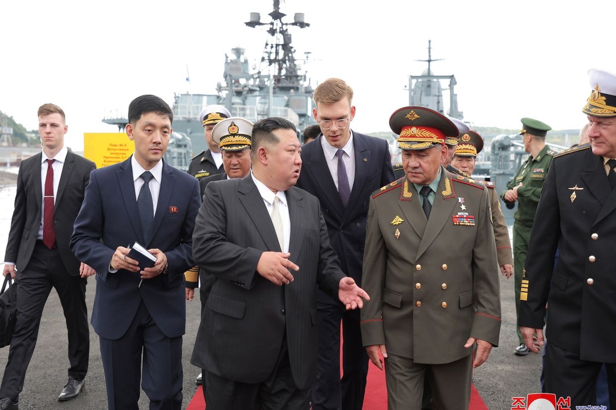 Kim Dzong Un i Siergiej Szojgu