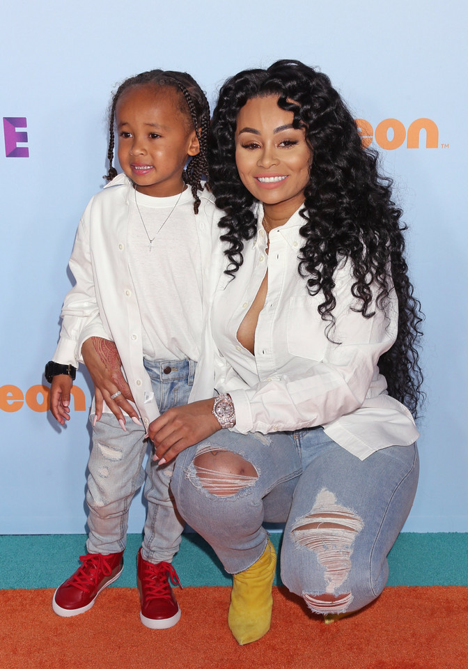 Blac Chyna bez stanika na Nickelodeon Kids' Choice Awards 2017