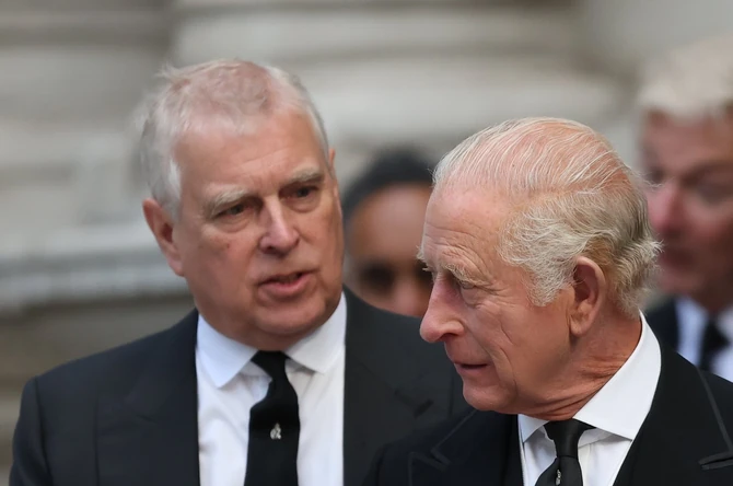 Bivši princ Endru i kralj Čarls