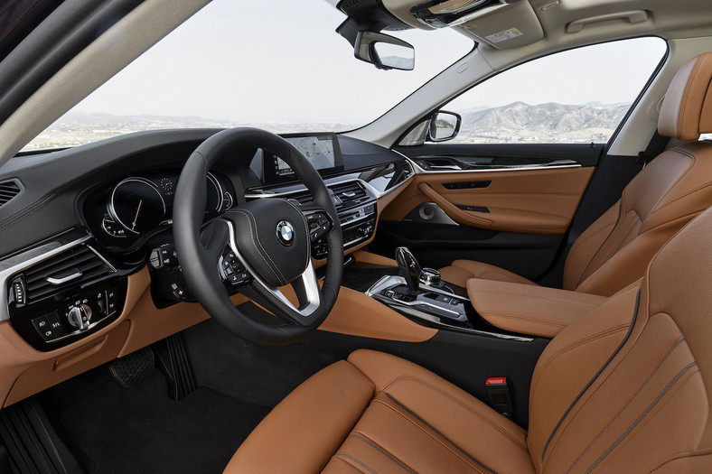 Nowe BMW serii 5 Luxury Line