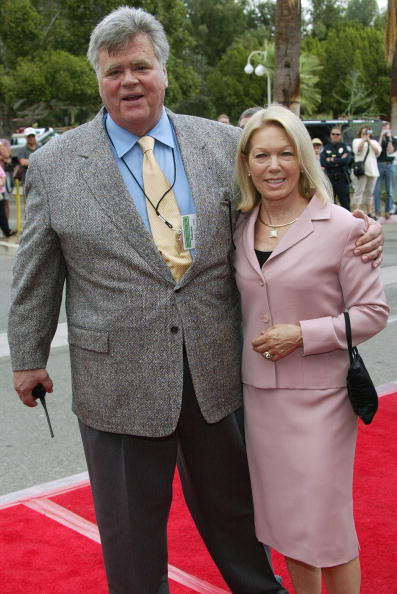 Joel Douglas z żoną, 2004 r.