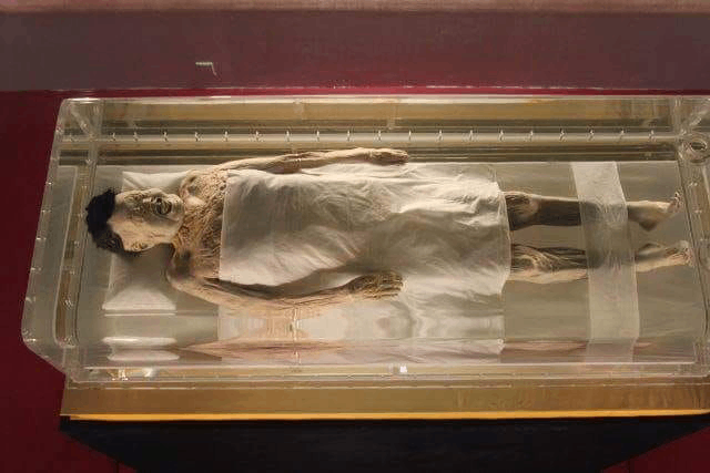 2 000 rokov stará múmia