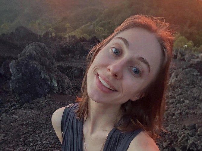 Viktorija otkriva kako se kao maloletna zaljubila u profesora informatike