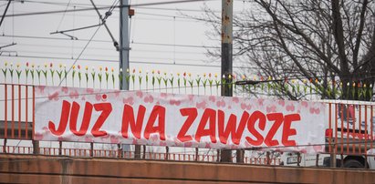 Jest nowy transparent z miłosnym wyznaniem!