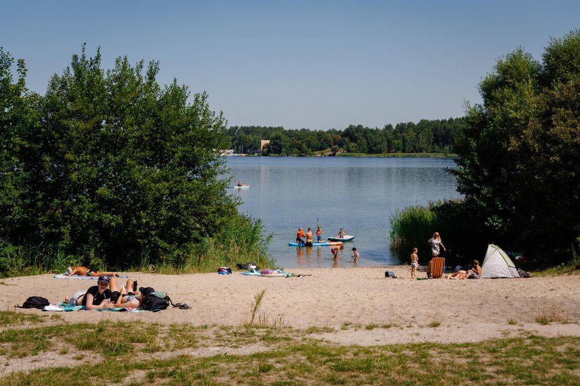 Turyści wybierają ustronne miejsca do wypoczynku. 