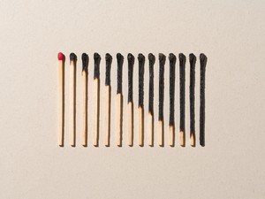 Fáradtság vagy kiégés? 4 jel, hogy nagyobb a baj, mint gondolnád