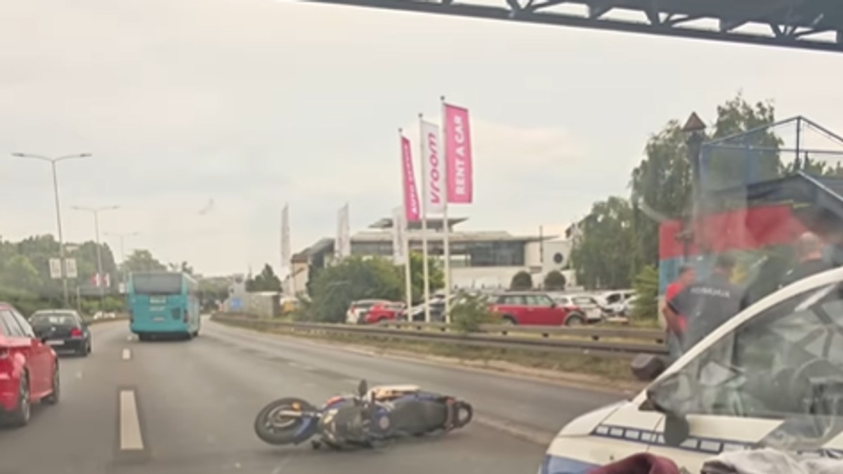 Oboren motociklista kod Autokomande