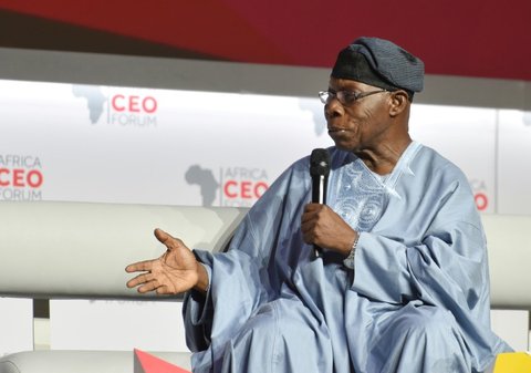 Former President, Olusegun Obasanjo says Nigeria is sinking under the weight of debt. [CFR]
