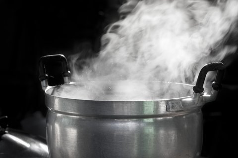 Hot water dissolves contaminants than cold water [New York Post]