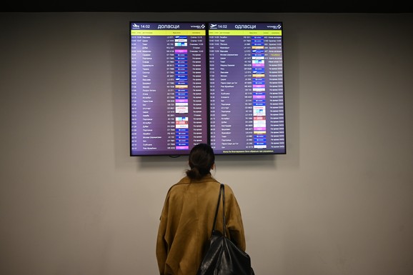 "DVA PUTA ZA 48 SATI GLEDALA SAM KAKO MI AVION ODLAZI" Beograđanka krenula u Hurgadu, pa doživela šok na pasoškoj kontroli: Propao joj odmor i 1.500 EVRA, i to ZBOG OVOGA