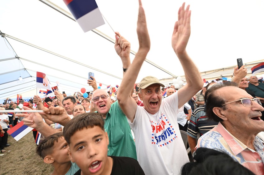 Aleksandar Vučić na skupu u Banovom Polju kod Bogatića