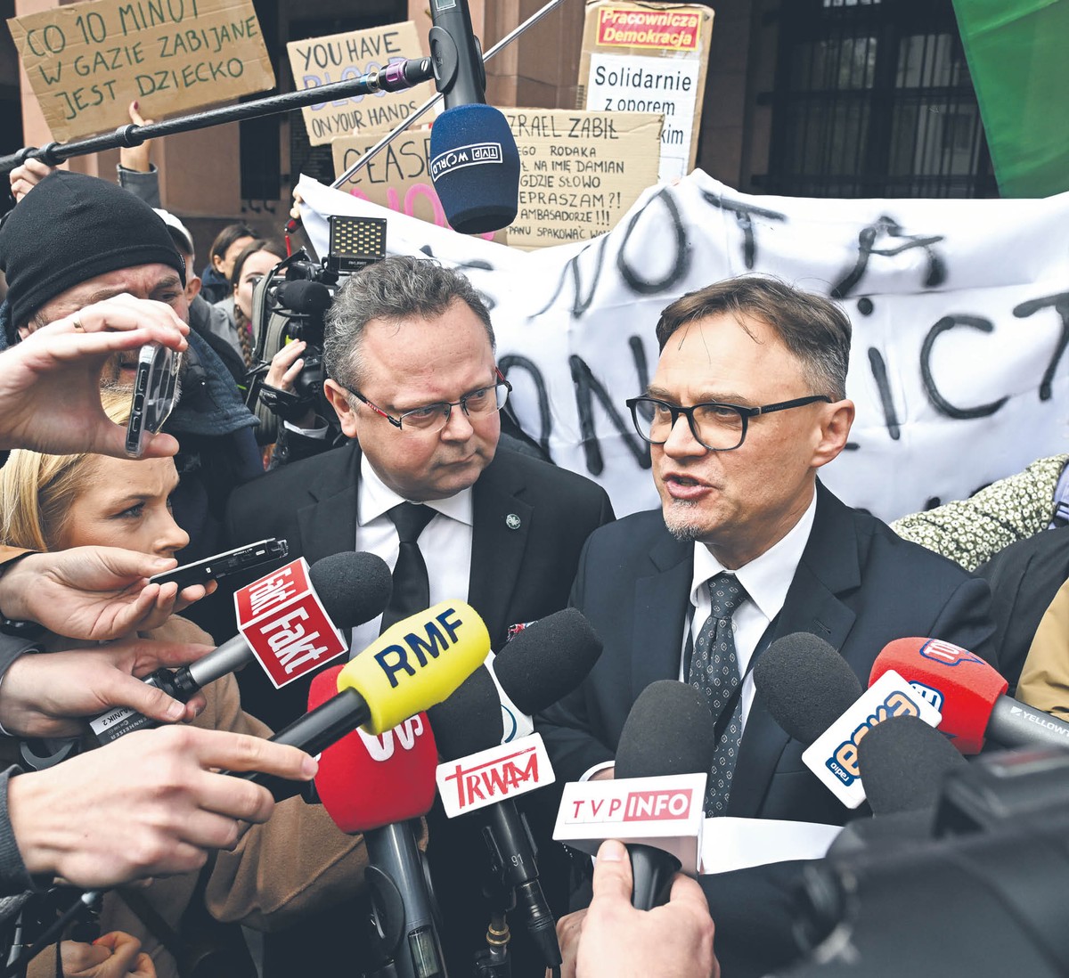 Wiceszef MSZ Andrzej Szejna i rzecznik resortu Paweł Wroński