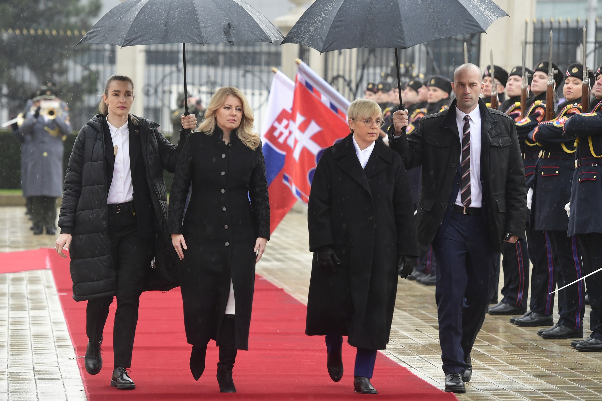 Prezidentka SR Zuzana Čaputová privítala na Slovensku slovinskú prezidentku Natašu Pircovú Musarovú.