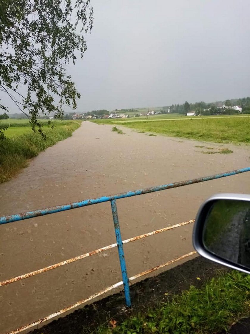 Burze i powódź w okolicach Jasła