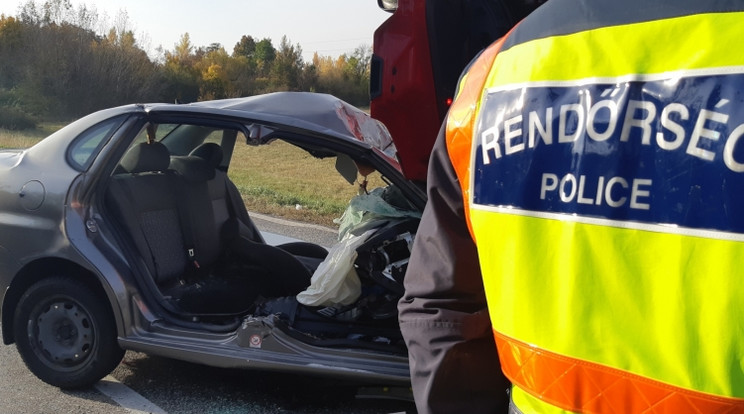 Egy 35 éves férfi hunyt el a sárkeresztesi balesetben /Fotó: Police.hu