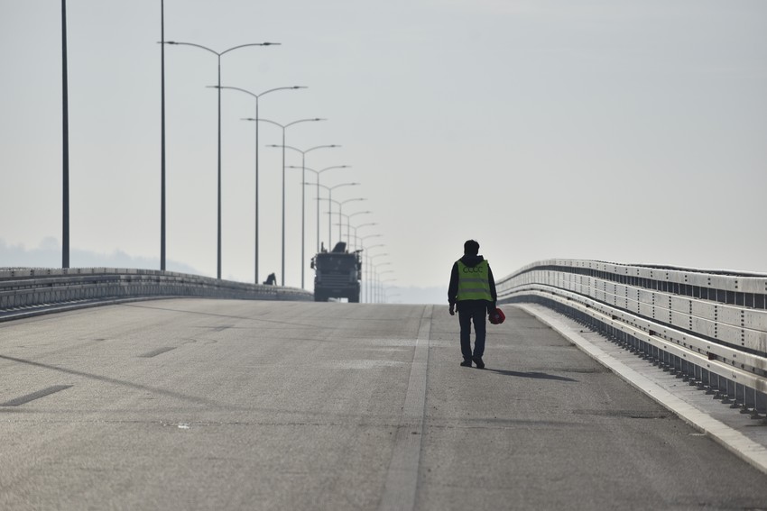 Autoput Miloš Veliki, autoput Surčin Obrenovac