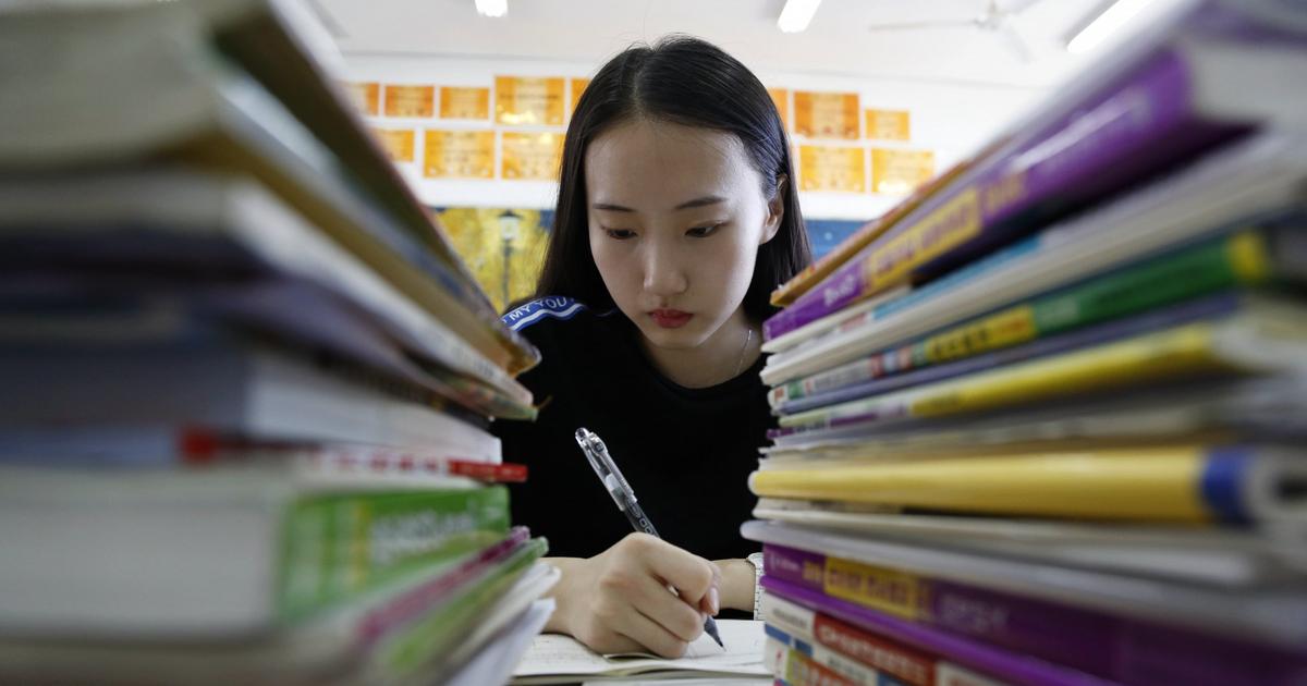 How much homework do chinese students get image