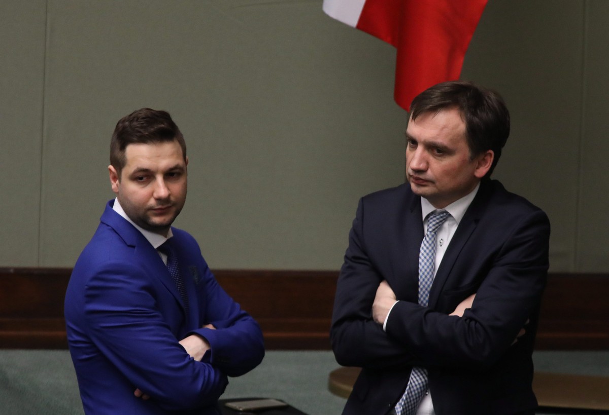 Nie ruszył cywilny proces sędzi przeciwko ministrowi sprawiedliwości (Zbigniew Ziobro na zdj. po prawej)