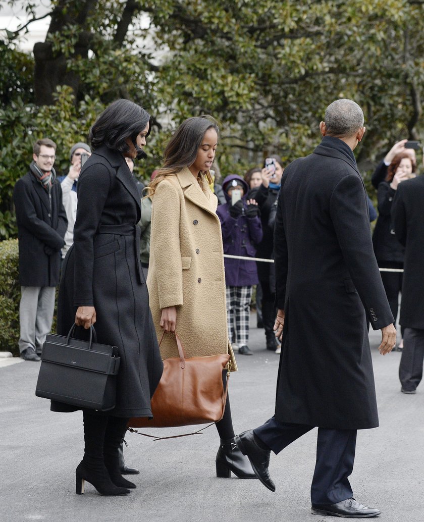 Malia Obama z rodzicami