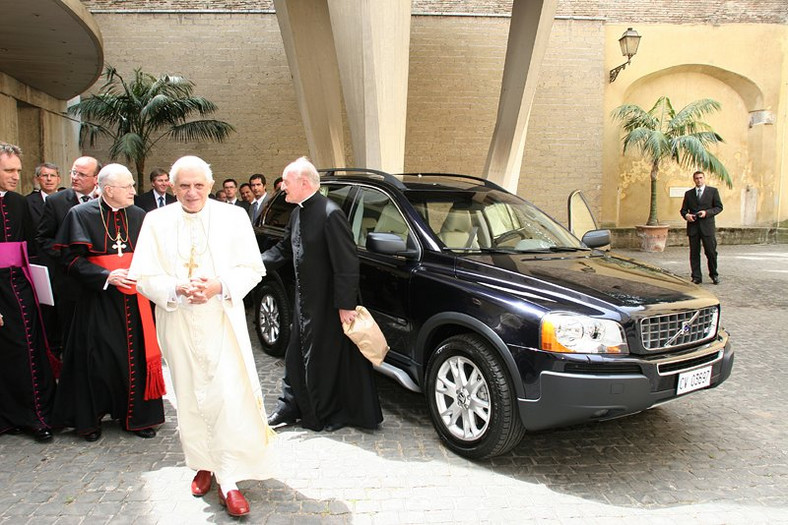 Volvo XC90 dla Ojca Świętego Benedykta XVI