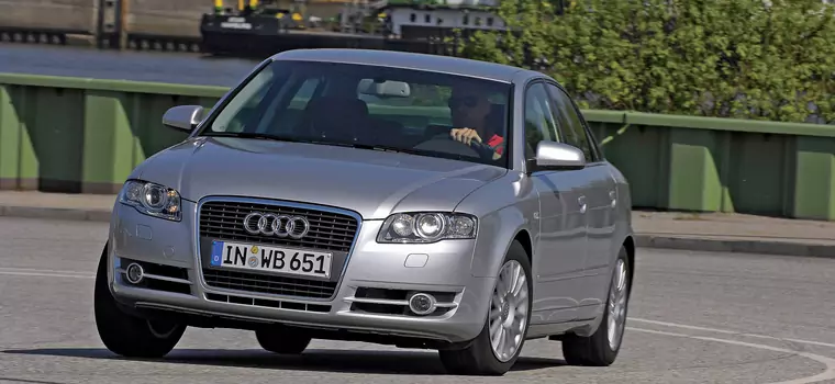 Audi A4 II B7 (2004-08) – dużo aut po „dzwonie” i z licznikiem po korekcie przebiegu