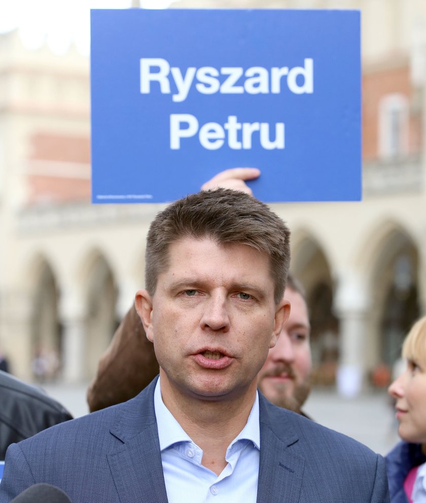 Nowacka szuka sojusznika w Petru? Będzie ciężko